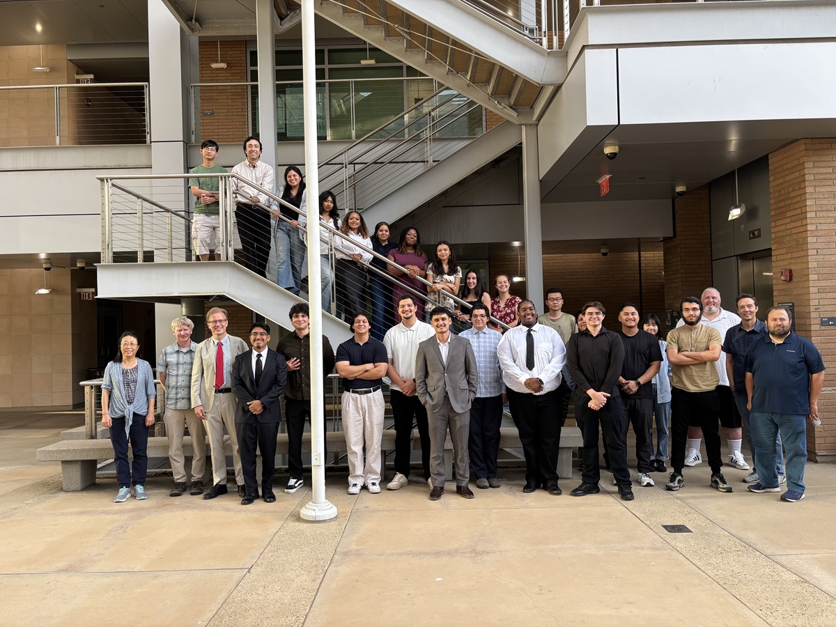 MacREU Interns at UCR